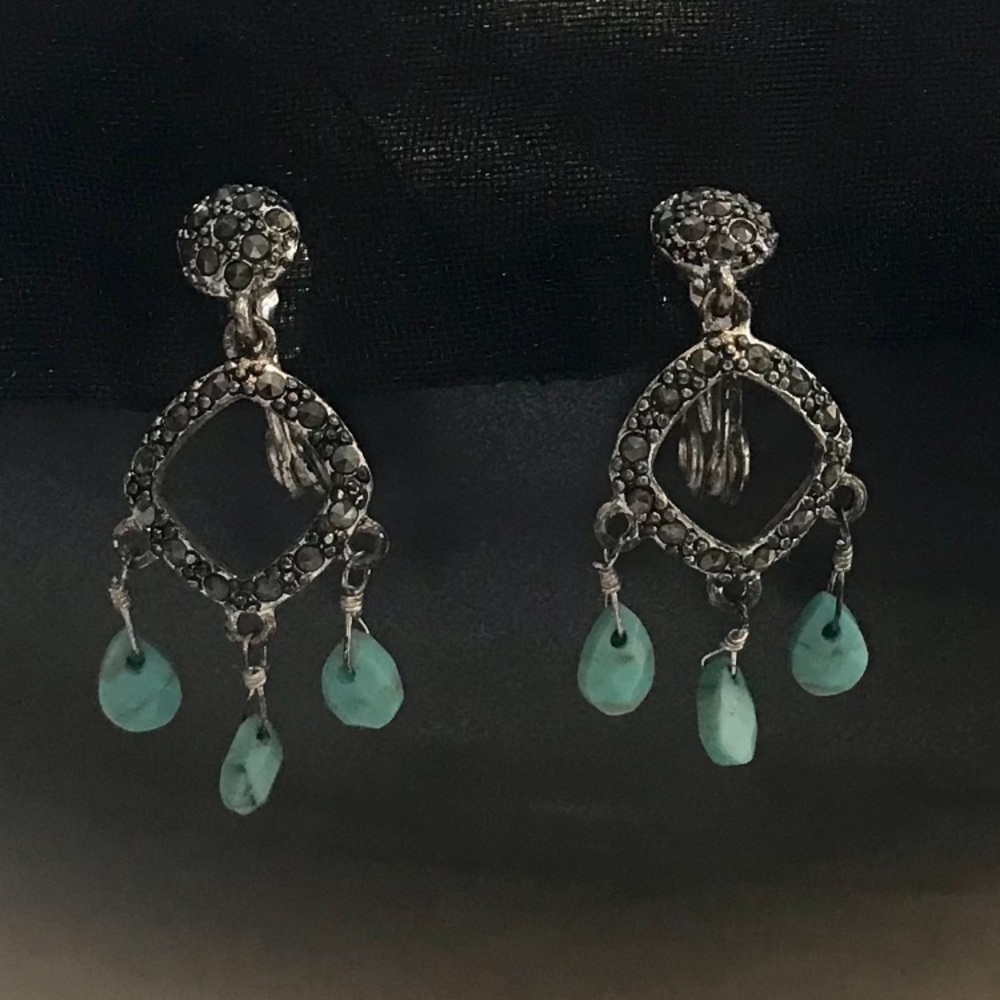Artisan silver and turquoise clip-on earrings - Picture 2 of 2